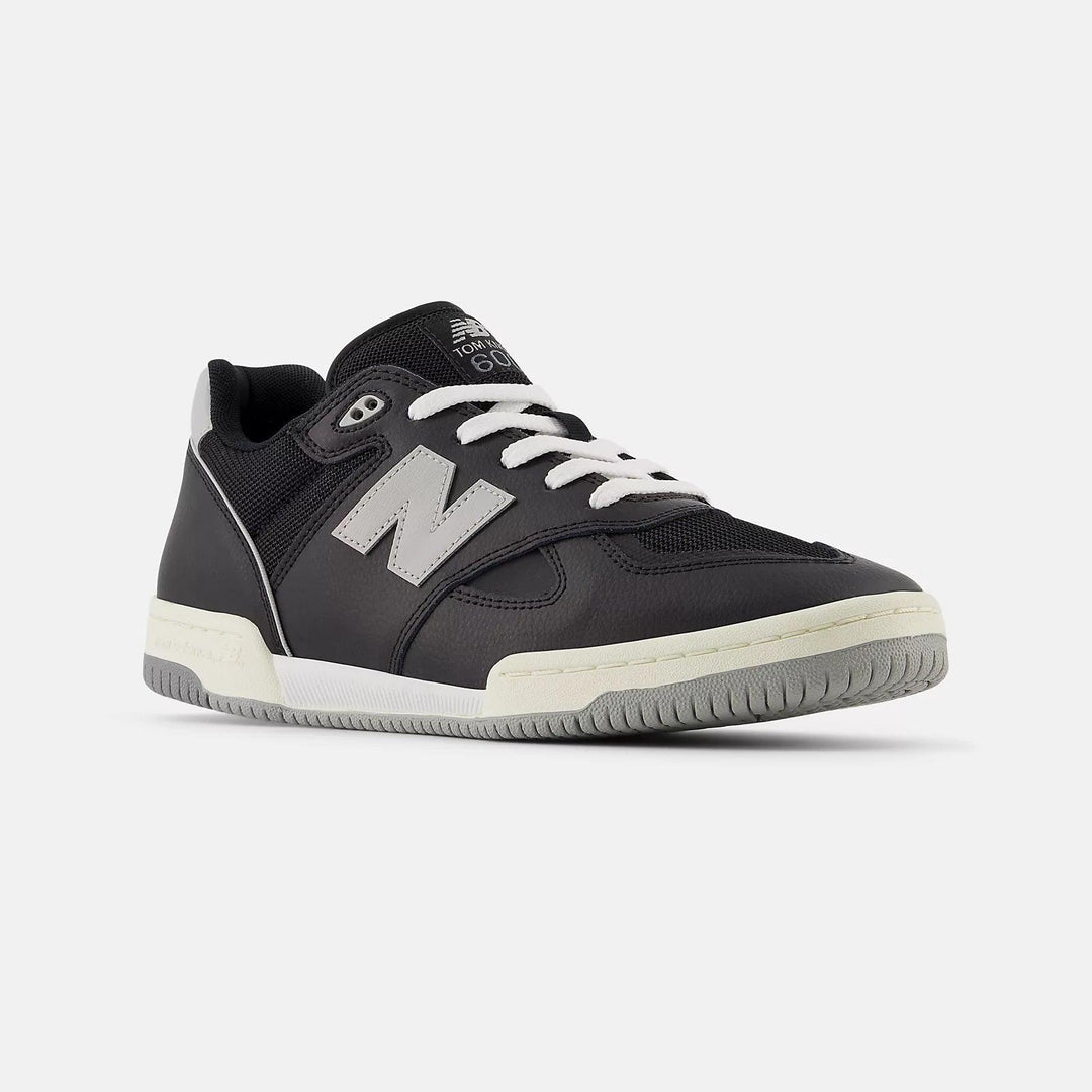 NEW BALANCE Knox 600 Black/Grey - Impact Skate