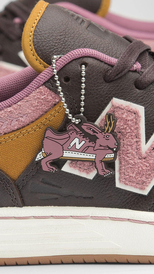 NEW BALANCE NUMERIC x 303 x JEREMY FISH 480 Brown/Pink - Impact Skate
