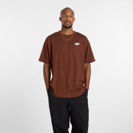 NEW BALANCE NUMERIC Small Logo Tee Pumpernickel